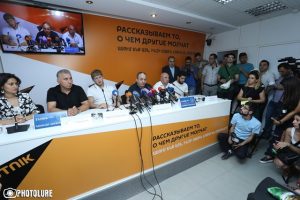 Members of Armenia's Greco-Roman wrestling delegation gave a press conference at Sputnik Armenia press club