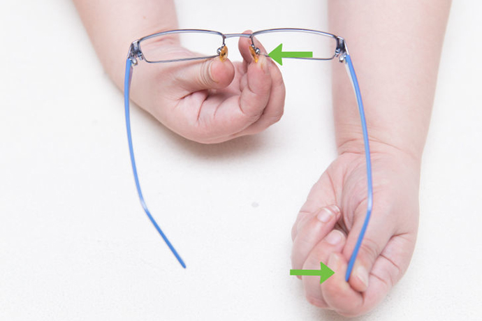 728px-adjust-eye-glasses-step-10